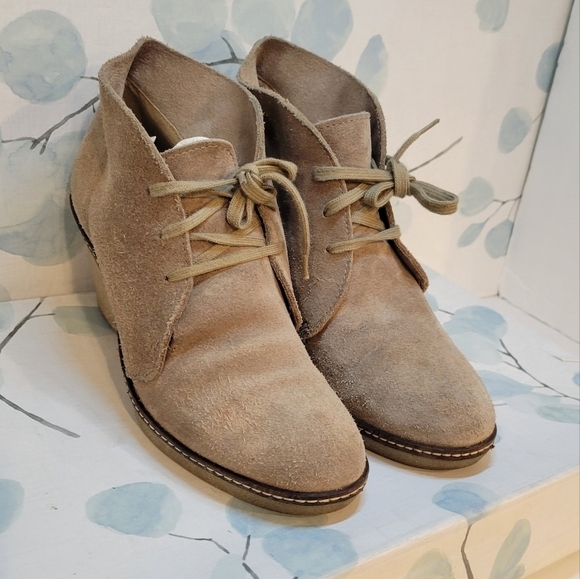 J. Crew Tan Suede Womens MacAlister Wedge Ankle Boots Lace Up Shoes Size 8 - Picture 2 of 8